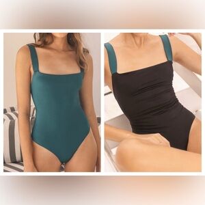 NEW NWT Amarelle Swimwear Chevelier Reversible One Piece Bathing Suit Aqua/Black
